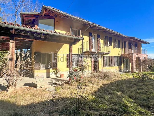 Villetta indipendente in vendita di 350 m² in Via Casabianca, 7