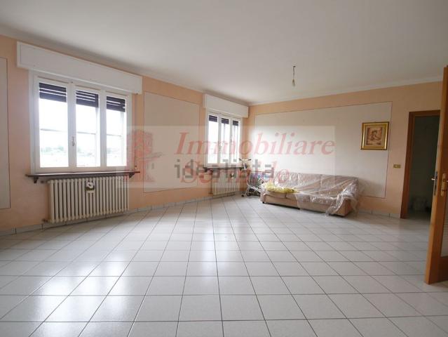 Case e ville in vendita di 350 m² in Via Cesare Battisti