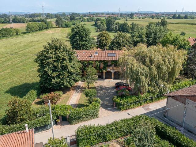 Case e ville in vendita di 350 m² in Via Chiavarini