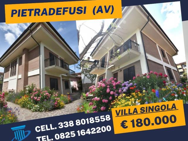 Case e ville in vendita di 350 m² in Via Cillo
