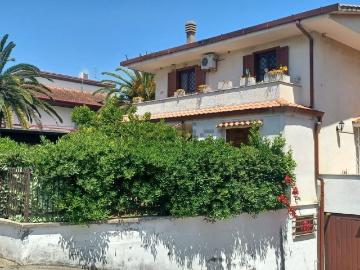 Largo Giuseppe De Nittis, Borgo Isonzo, Latina Lazio