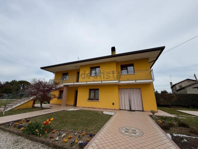 Case e ville in vendita di 350 m² in Via Andrea Palladio