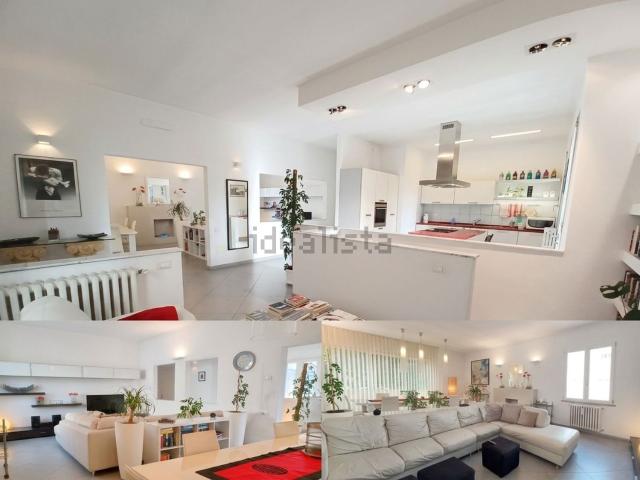 Case e ville in vendita di 350 m² in Via Arginone