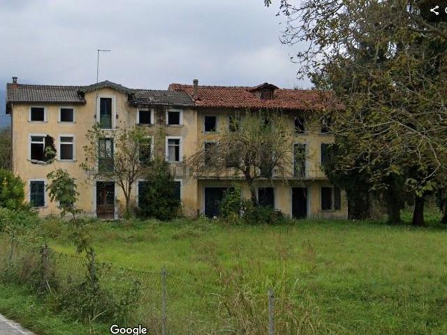 Case e ville in vendita di 350 m² in Via Boscariz