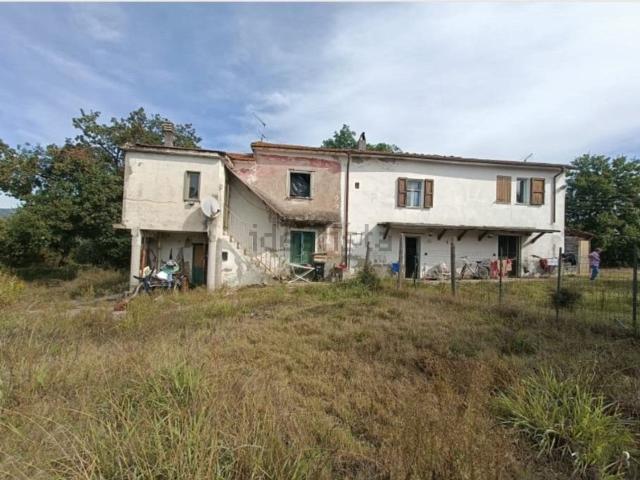 Case e ville in vendita di 350 m² in Via Bracona, 577