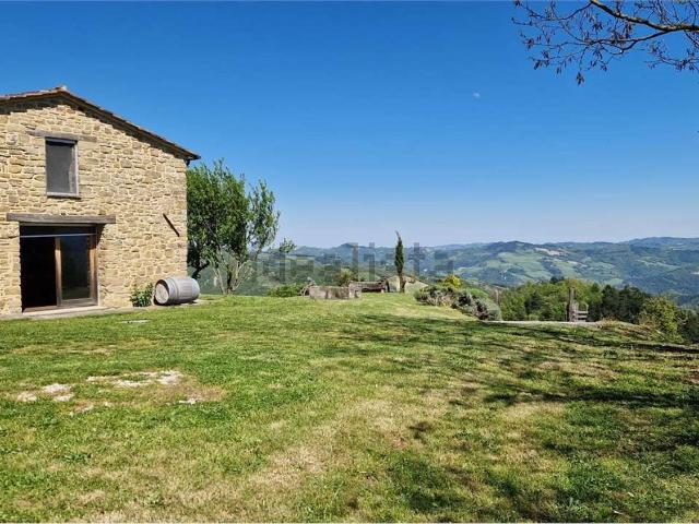 Case e ville in vendita di 350 m² in Via Gamberaldi, 17