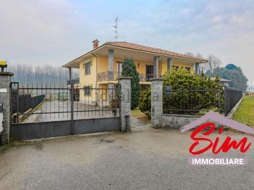 Case e ville in vendita di 350 m² in Via Giuseppe Parini