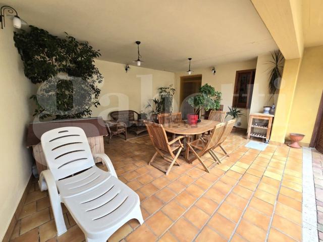 Case e ville in vendita di 350 m² in Strada Provinciale 13