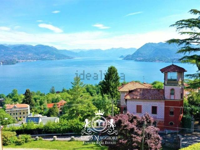 Case e ville in vendita di 350 m² in Via per Vedasco