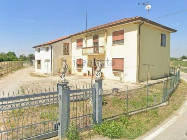 Case e ville in vendita di 350 m² in Via Roma