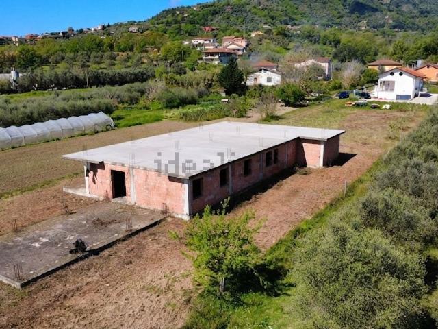 Case e ville in vendita di 350 m² in Via Rungi