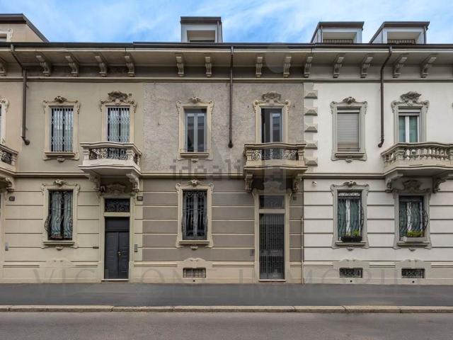 Case e ville in vendita di 350 m² in Via Trieste, 8