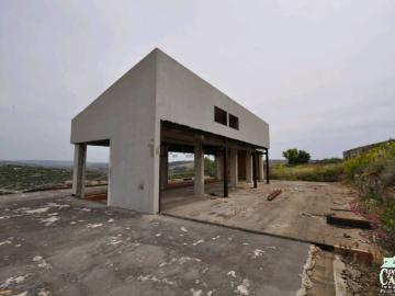 Case e ville in vendita di 350 m² in Via Vittorio Alfieri