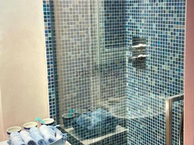 Case e ville in vendita di 350 m² in Viale Luigi Spellanzon