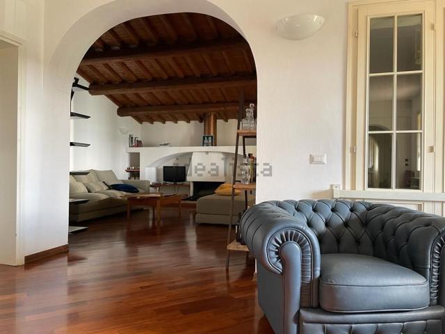 Case e ville in vendita di 350 m² in Borgo Sisa