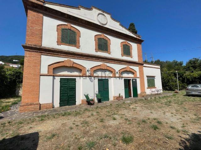 Case e ville in vendita di 350 m² in Circonvallazione Faleria