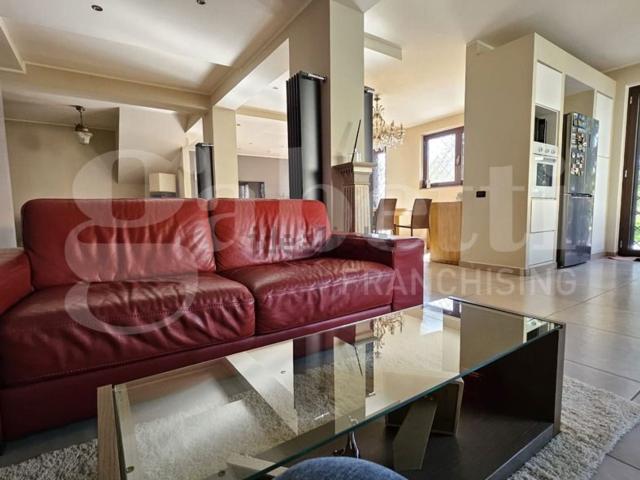 Case e ville in vendita di 350 m² in Contrada Sant&apos Eustachio Pennini