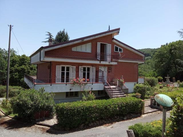 Case e ville in vendita di 350 m² in Contrada Serra dei Colli, 2