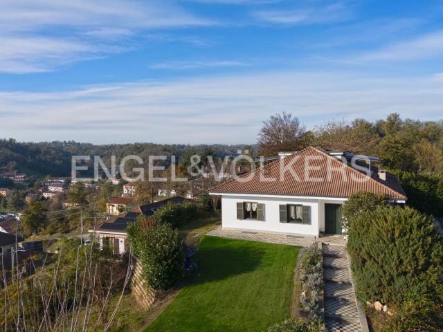 Case e ville in vendita di 350 m² in Strada della Collina