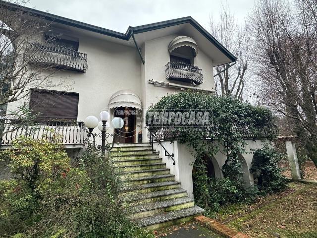 Case e ville in vendita di 351 m²