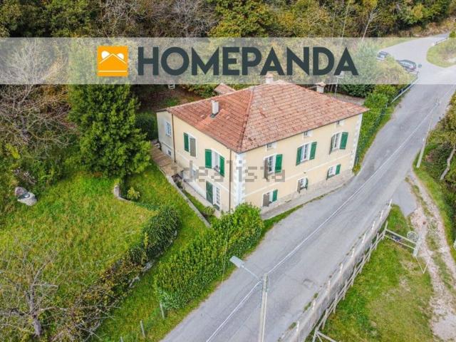 Case e ville in vendita di 353 m² in Via Piano Soprano, 20