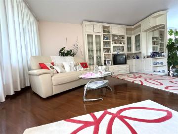 Case e ville in vendita di 353 m² in Via Rossini, 54