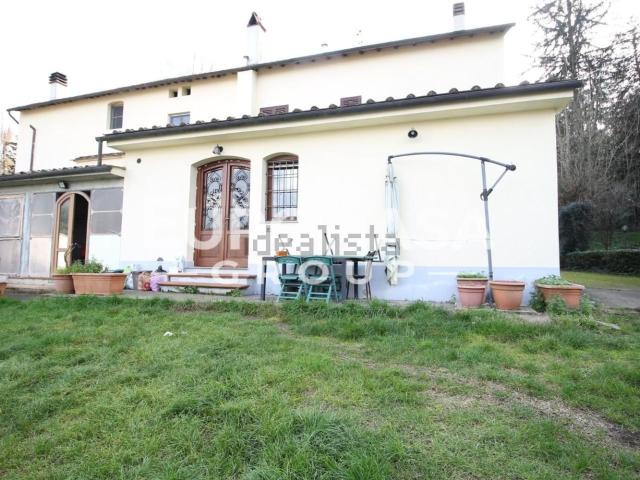 Case e ville in vendita di 355 m² in Via per Gattaiola e Meati, 626