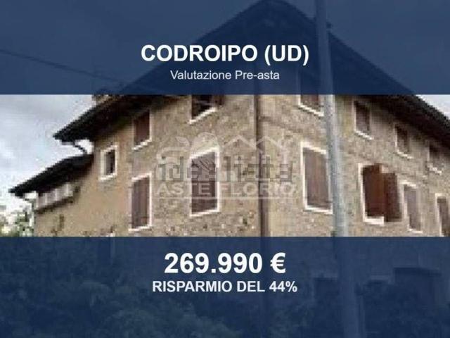 Case e ville in vendita di 355 m² in Via Villaorba, 34