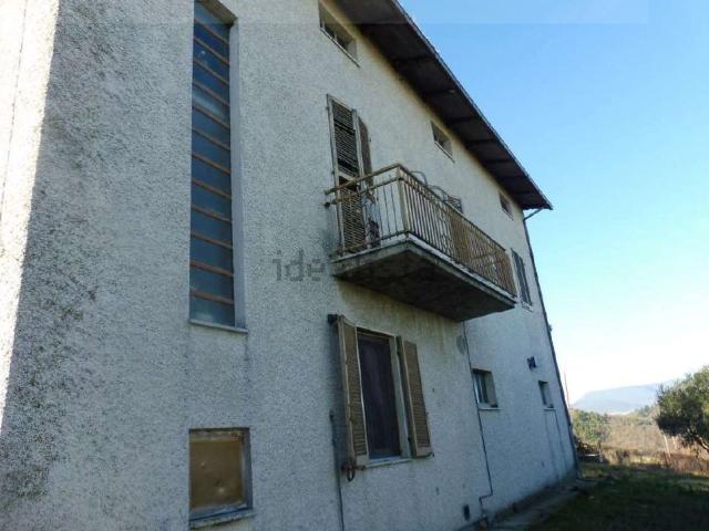 Case e ville in vendita di 355 m² in Località Pitino