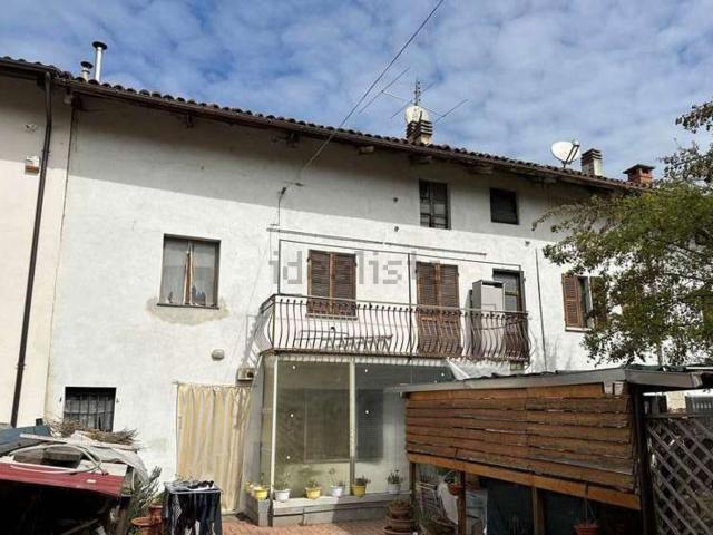 Case e ville in vendita di 355 m² in Strada Pratomorone, 49