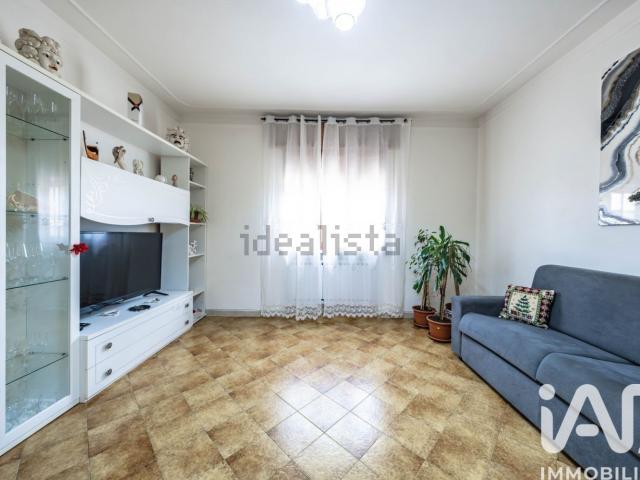Case e ville in vendita di 356 m² in Via G. Savonarola, 112