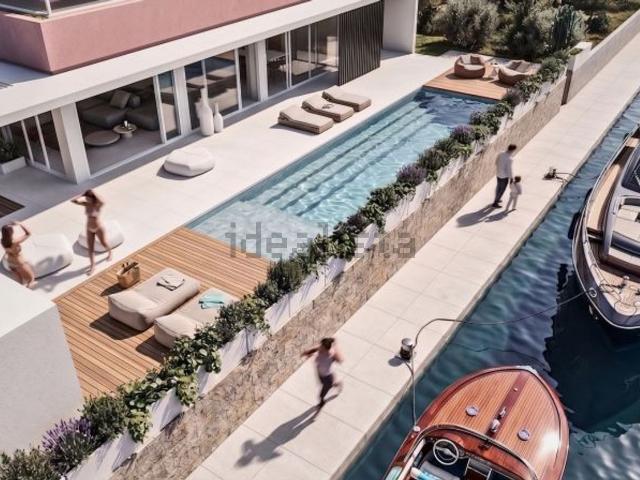 Case e ville in vendita di 356 m² in Via Prestipaolo