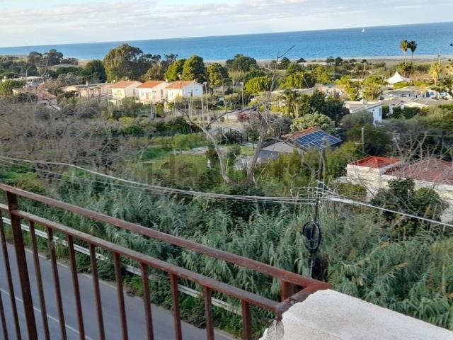 Case e ville in vendita di 358 m² in Via dei Due Mari