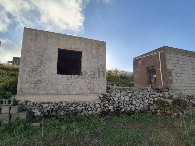 Case e ville in vendita di 35 m² in Via Marina