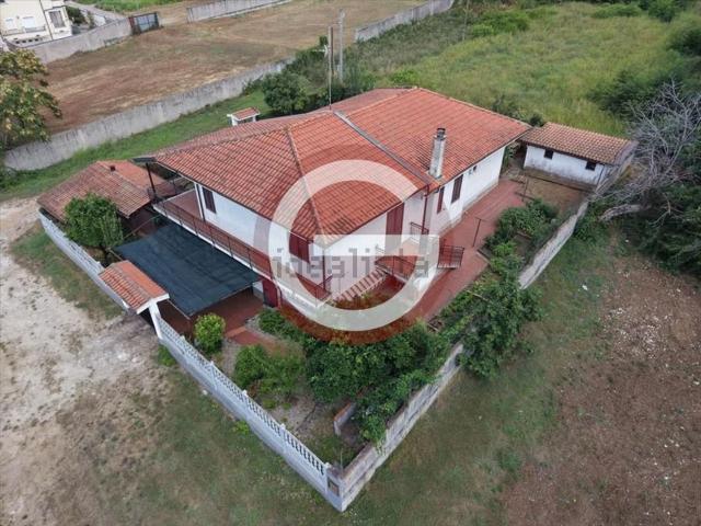 Case e ville in vendita di 360 m²