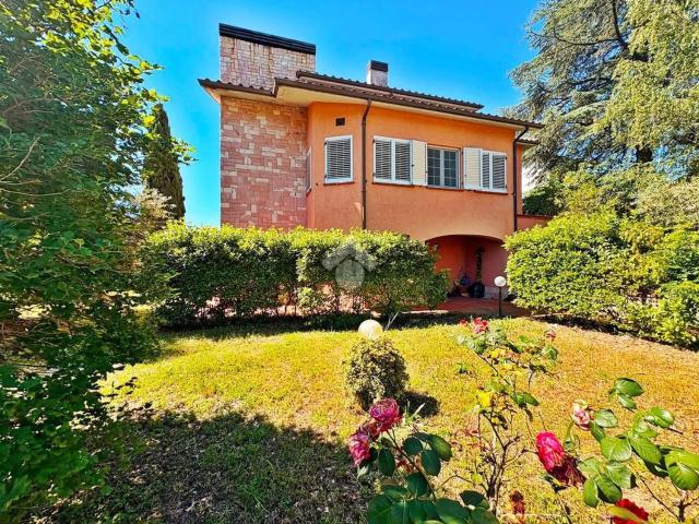 Case e ville in vendita di 360 m²