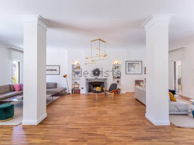 Case e ville in vendita di 360 m² in Via della Camilluccia