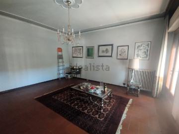 Case e ville in vendita di 360 m² in Via Enrico Squaglia, 308