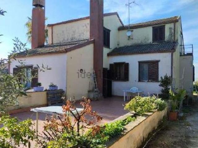 Case e ville in vendita di 360 m² in Via Felcete
