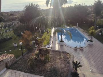 Case e ville in vendita di 360 m² in Via Monte Cicirello
