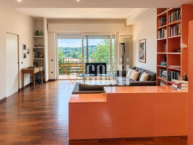 Case e ville in vendita di 360 m² in Via Monte Rosa, 7