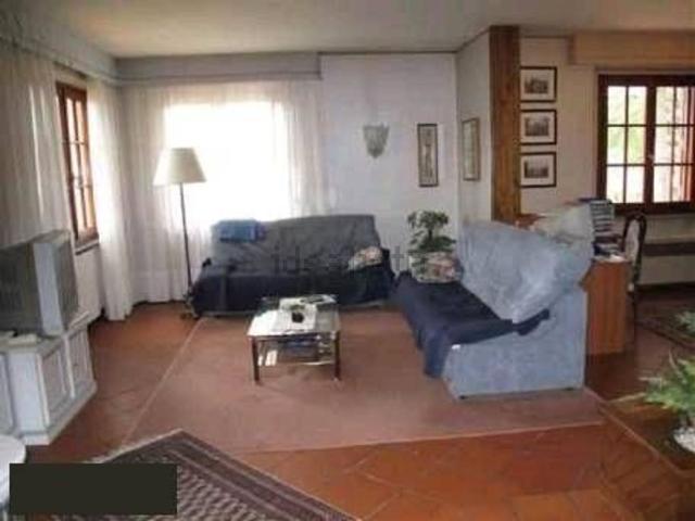 Case e ville in vendita di 360 m² in Via madonna del violo