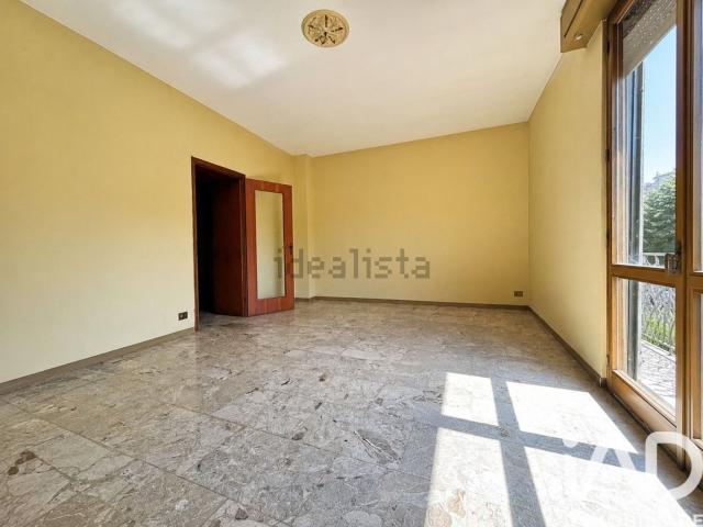 Case e ville in vendita di 360 m² in Via Malocco, 80