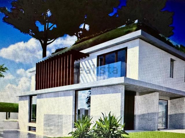 Case e ville in vendita di 360 m² in Via Medaglie d&apos Oro