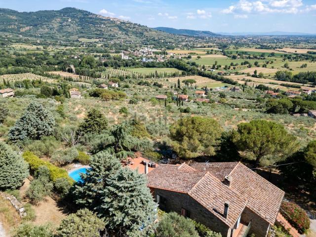 Case e ville in vendita di 360 m² in Borgo il