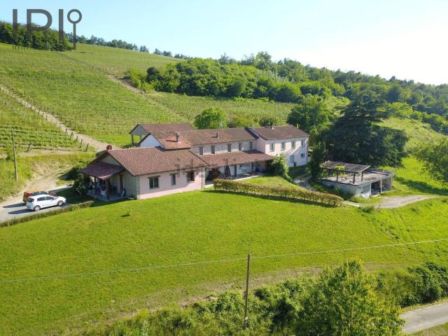 Case e ville in vendita di 360 m² in Strada Galli, 10