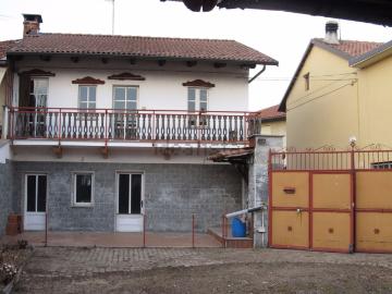 Case e ville in vendita di 361 m² in Via Bellino, 35