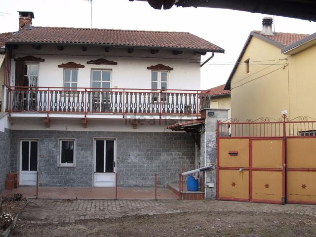 Case e ville in vendita di 361 m² in Via Bellino, 35