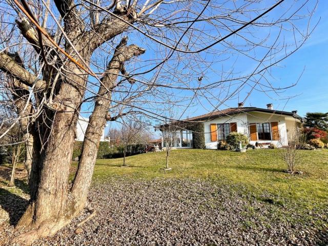 Case e ville in vendita di 362 m²
