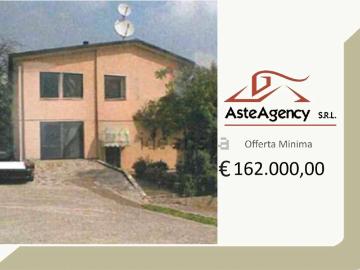 Case e ville in vendita di 362 m² in Via Libero Benedetti, 27